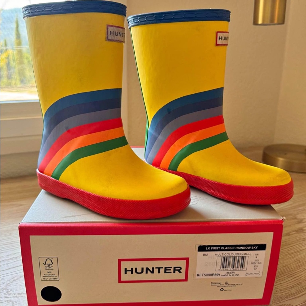 Hunter Kids' Rain Boots with Rainbow Stripes